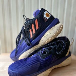 Adidas Dame 8 Honoring Black Excellence Men’s Athletic shoes SZ 9.5 US